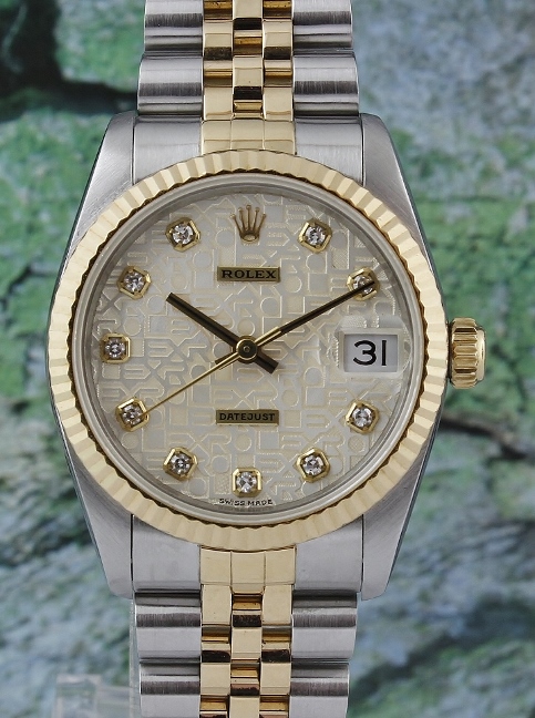 (image for) A ROLEX MID SIZE OYSTER PERPETUAL DATEJUST / 78273